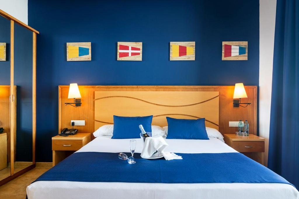 Hotel Garbi Калея де Парафругел Екстериор снимка
