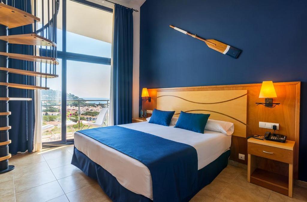 Hotel Garbi Калея де Парафругел Екстериор снимка